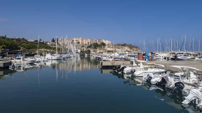 Scopri Lamezia Terme con un NCC